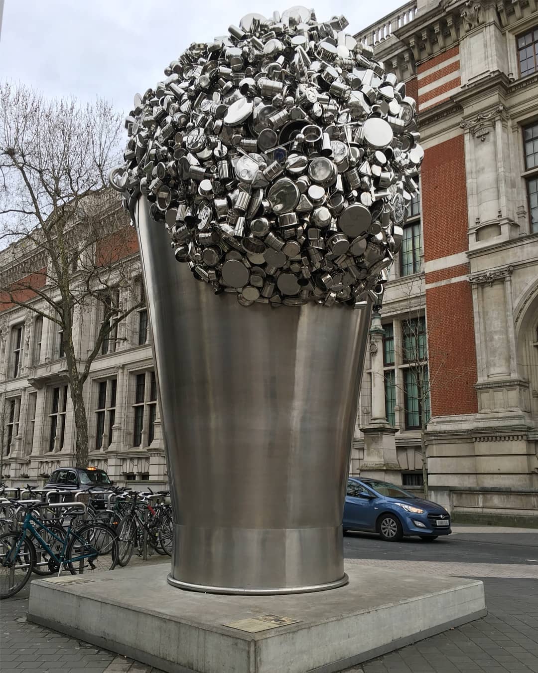 A sculpture worth stopping for